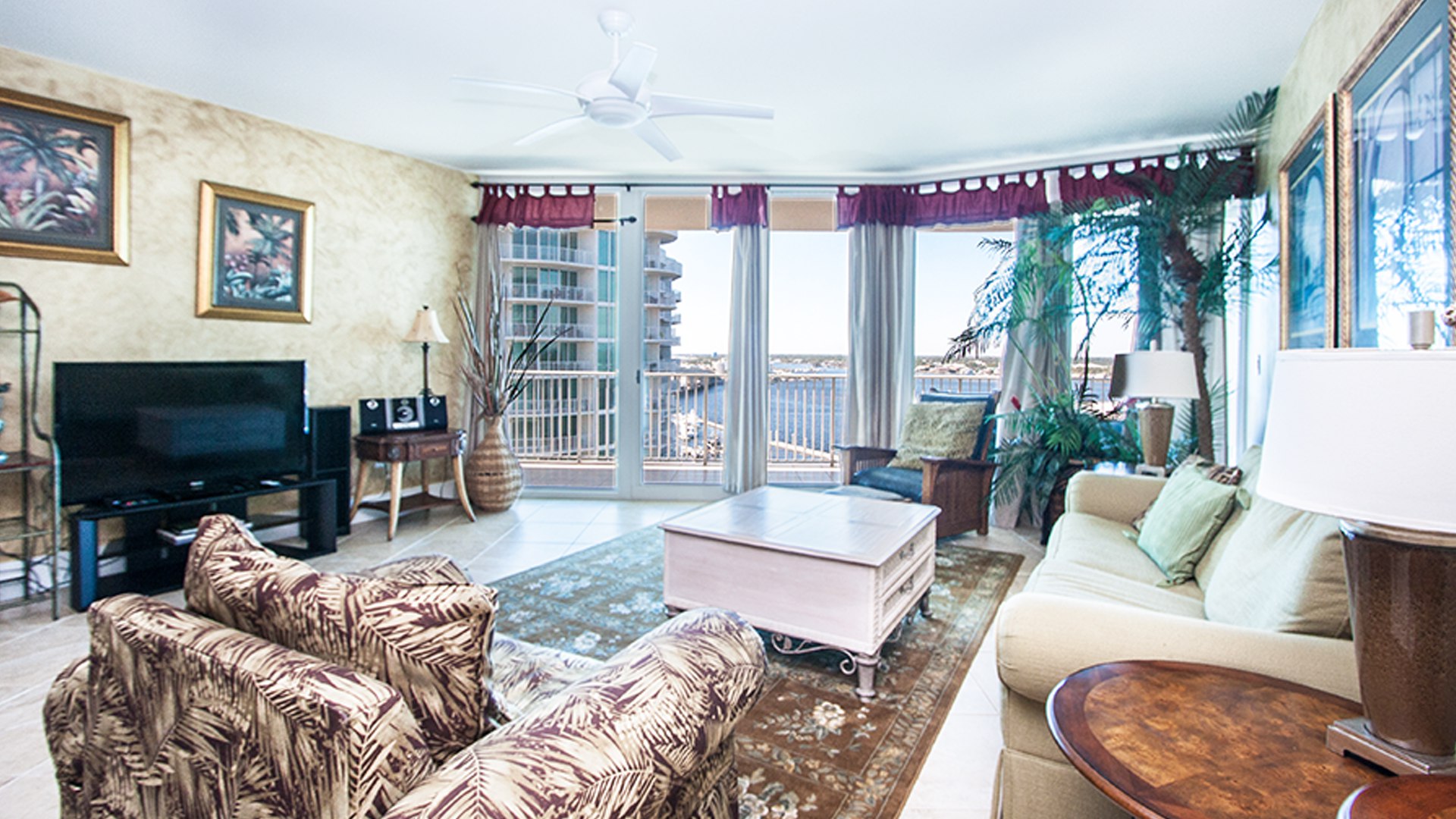 CRC1001 Caribe Resort Living Room